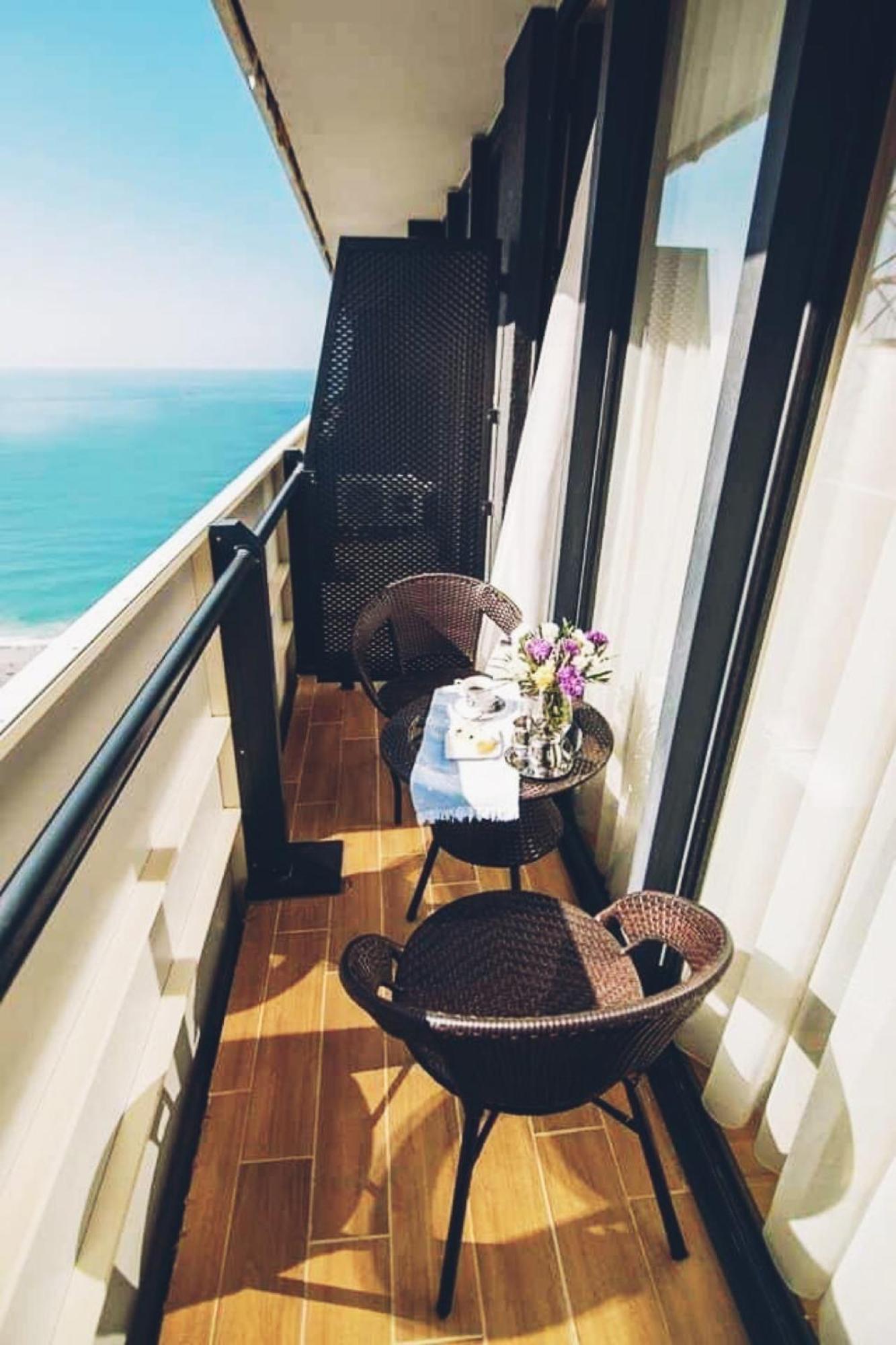 Orbi City Sea View Batumi Exterior foto