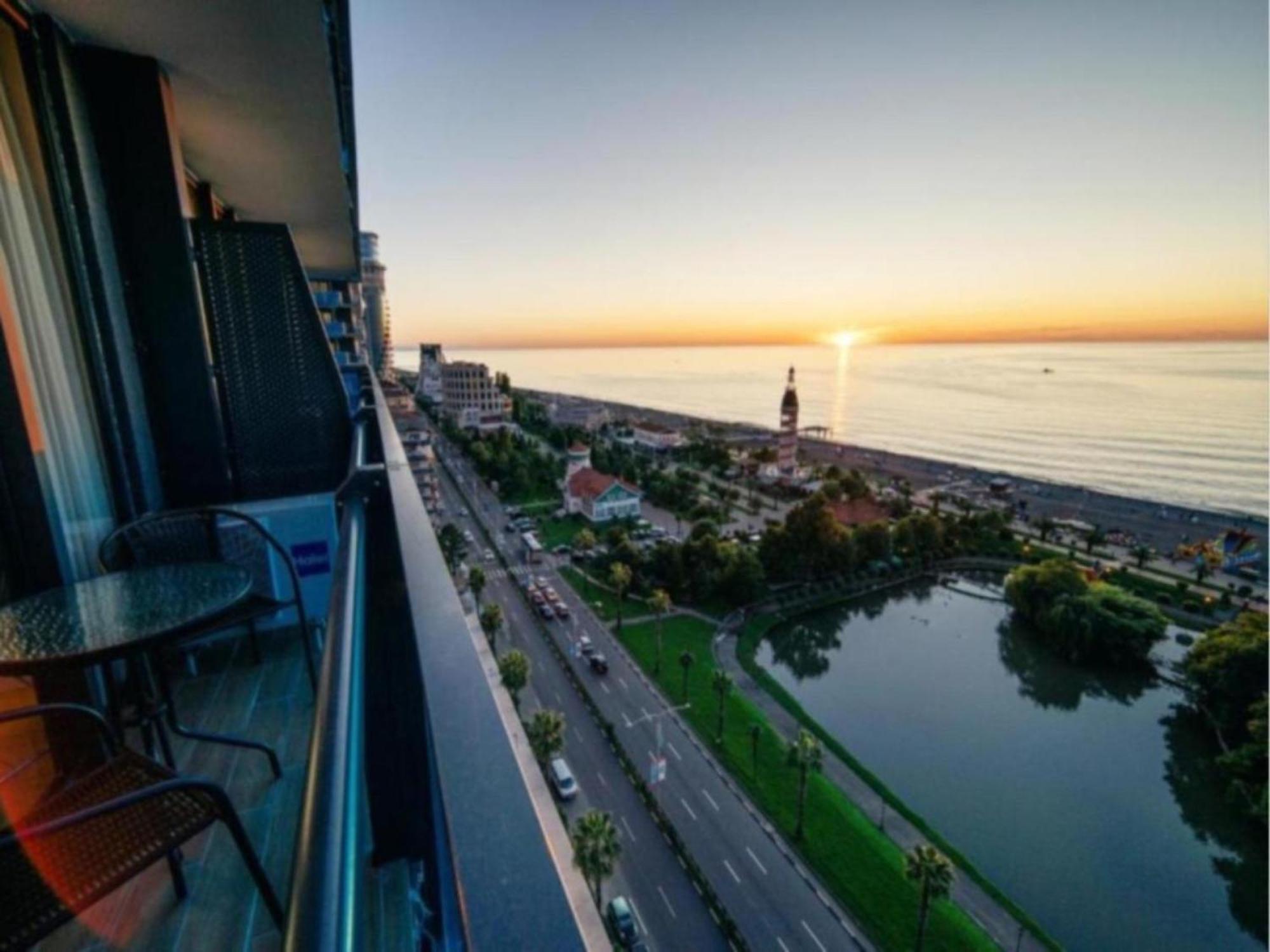 Orbi City Sea View Batumi Exterior foto